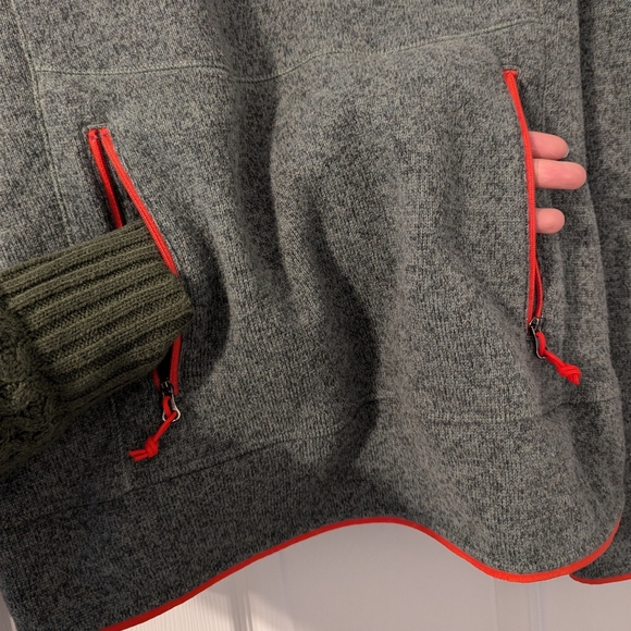 North Face hoodie - Picture 2 of 6